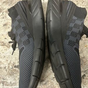 Authentic LV Men Sneakers